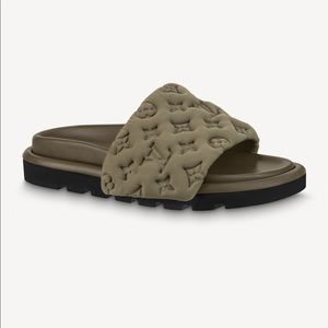 Louis Vuitton Pool Pillow Slides